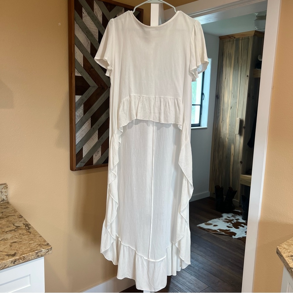 Three Bird Nest hi-low top. Size small